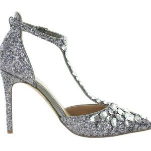 Never worn-Jewel Badgley Mischka T-Strap Heels